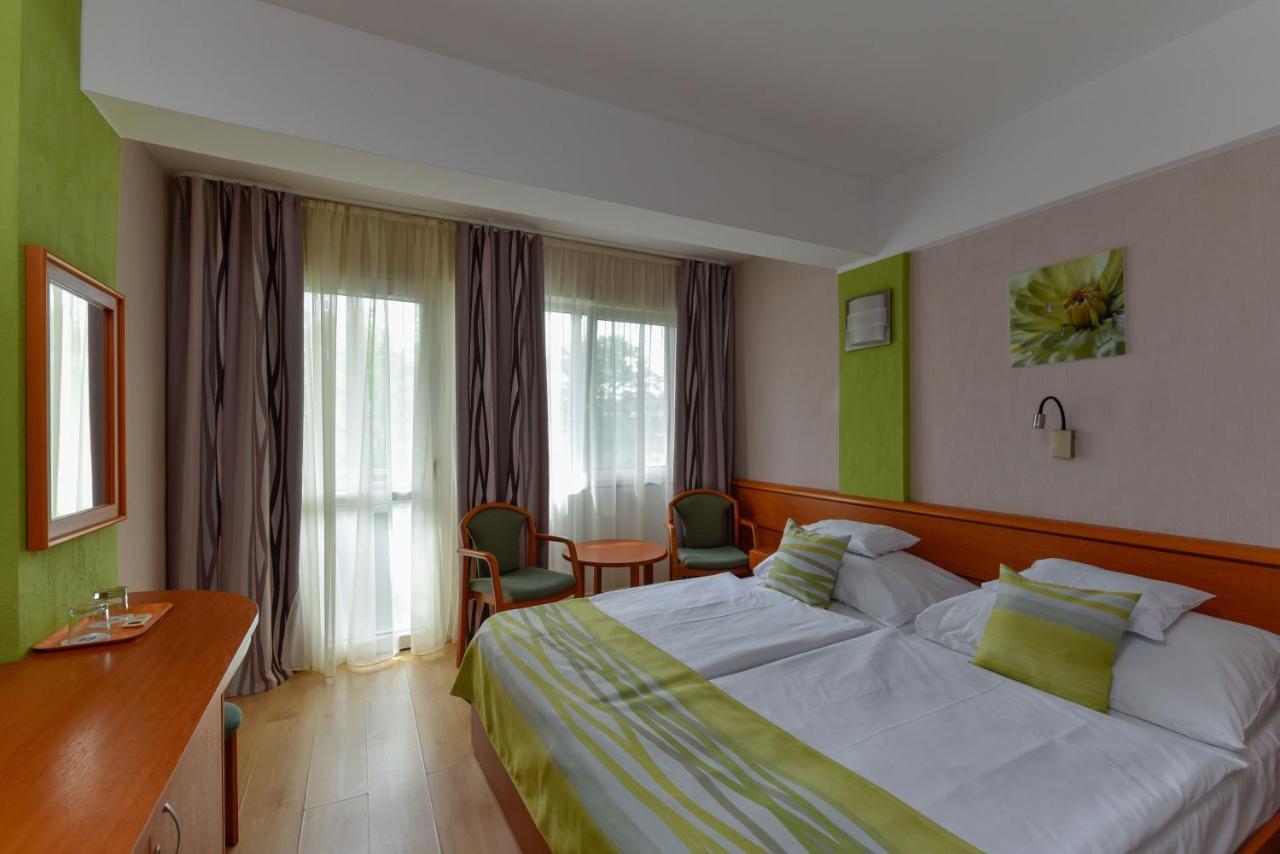 Hotel Panorama Balatongyörök 外观 照片