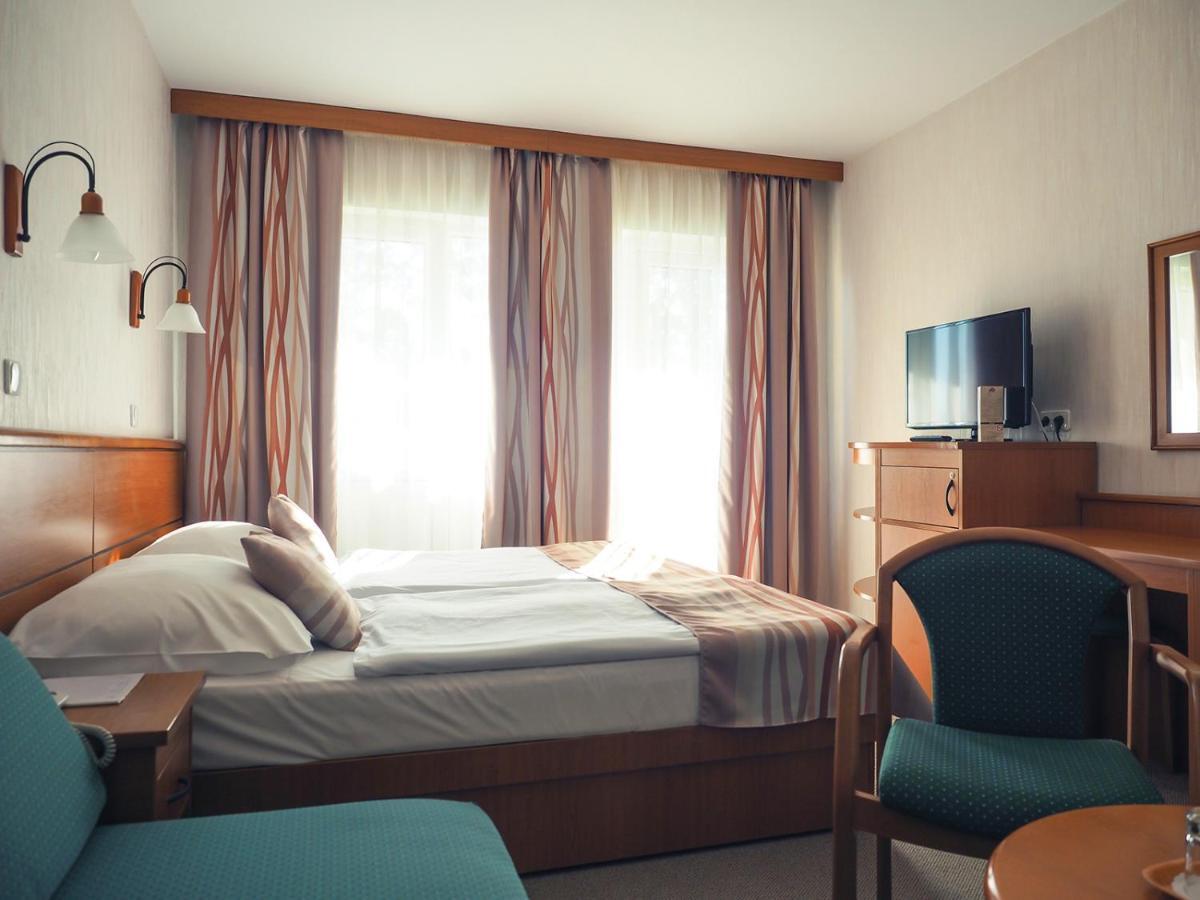 Hotel Panorama Balatongyörök 外观 照片