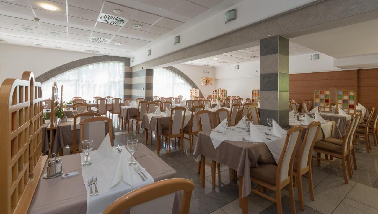 Hotel Panorama Balatongyörök 外观 照片
